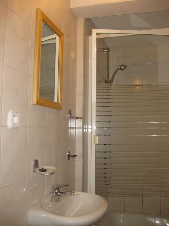 Waldperle Hotel Jarmen Quarto foto